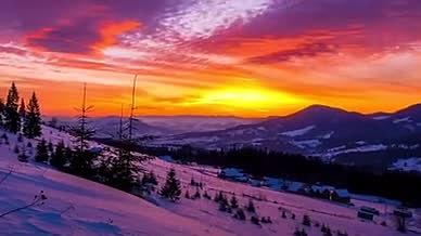 日出阳光山脉的雪景视频视频的预览图